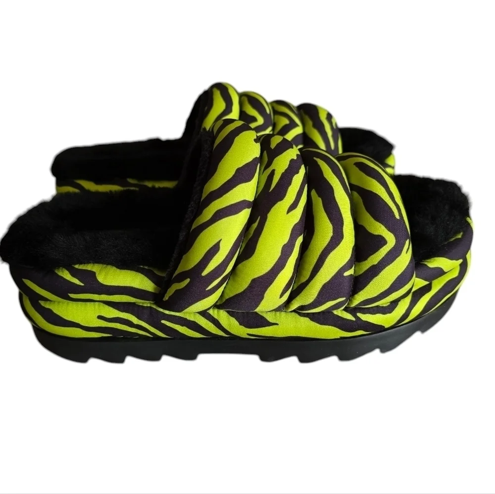 🔥NWOT | UGG Maxi Slide Tiger Print, Size 8